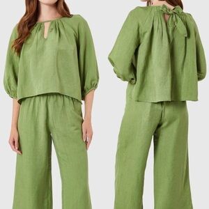 LIVRO NWT Linen Travel Top Boxwood Green XS Keyhole 3/4 Sleeve